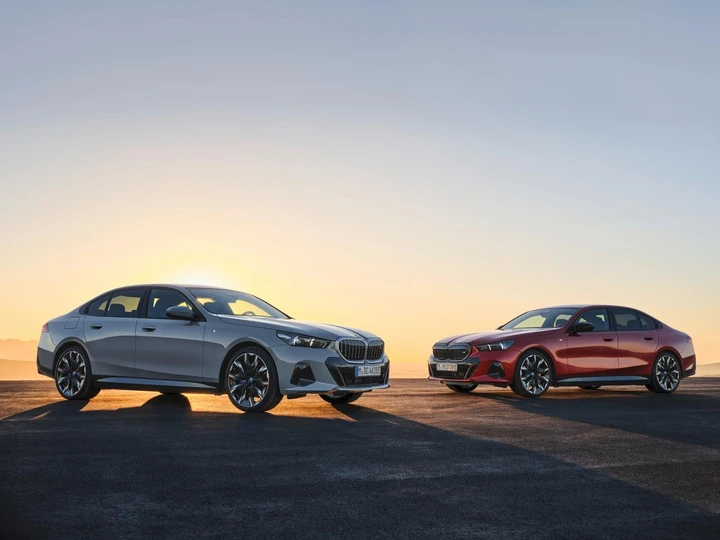 BMW Serie 5 2024: la berlina si aggiorna con tante novità interessanti [FOTO]
