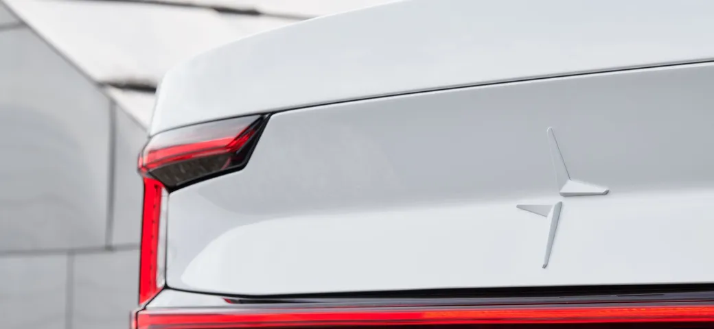 Auto elettriche: nuova foto della Polestar 2 di Volvo