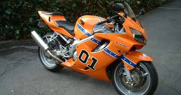 Honda CBR 600 F special
