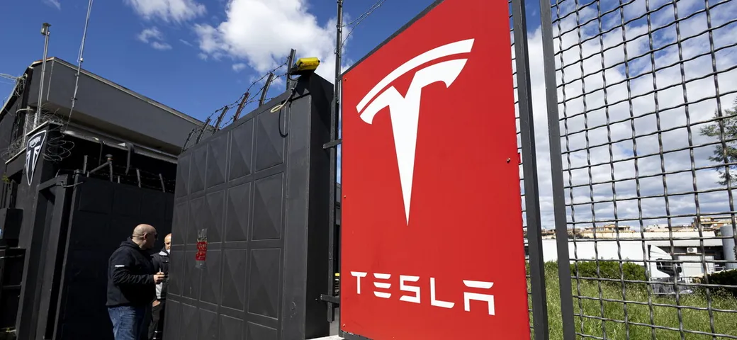 Tesla registra un calo del 13% nelle vendite, il peggior risultato dal 2022