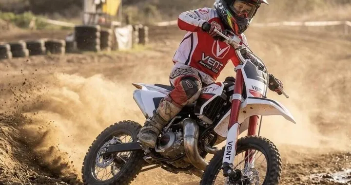 Vent presenta Play: la nuova gamma moto per giovani piloti