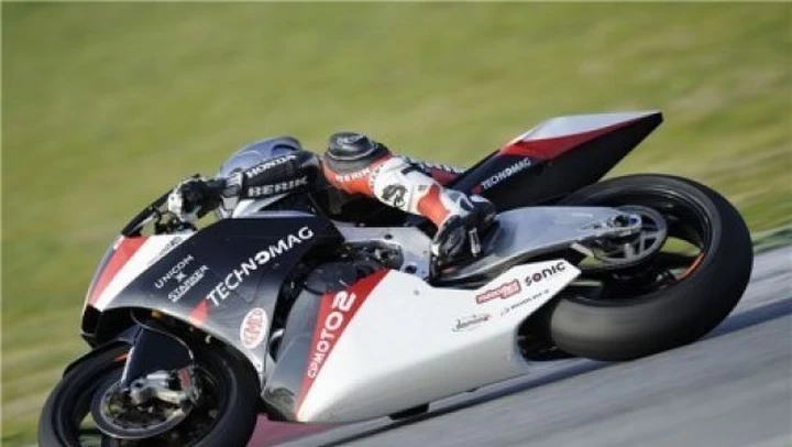 Moto2 in pista a Valencia per i test con i motori definitivi
