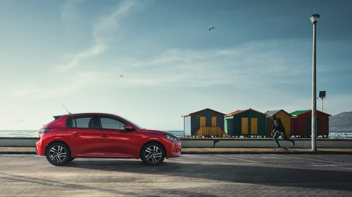Peugeot 208 PureTech 75 Allure e Allure Pack: i nuovi allestimenti