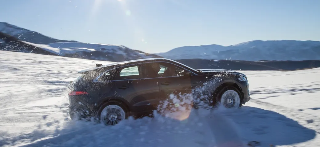 Jaguar F-Pace 2.0d AWD Portfolio: la nostra prova