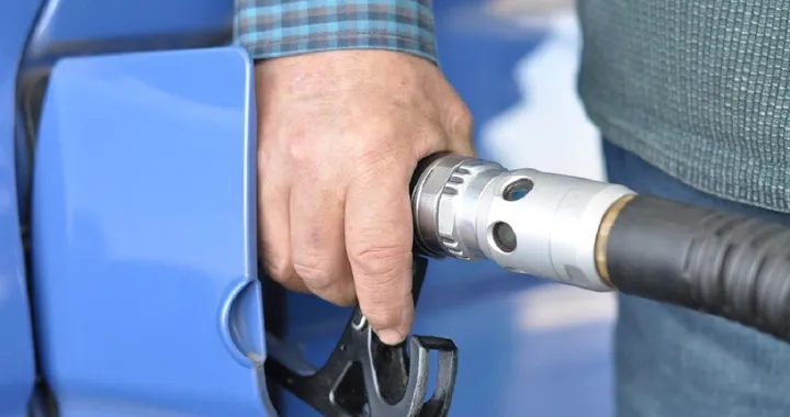 Guerra in Ucraina: conseguenze su carburanti e Case auto