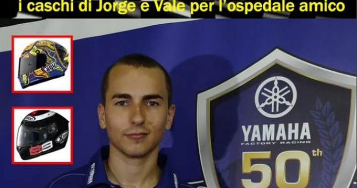 I caschi di Rossi e Lorenzo all'asta per l'ospedale amico