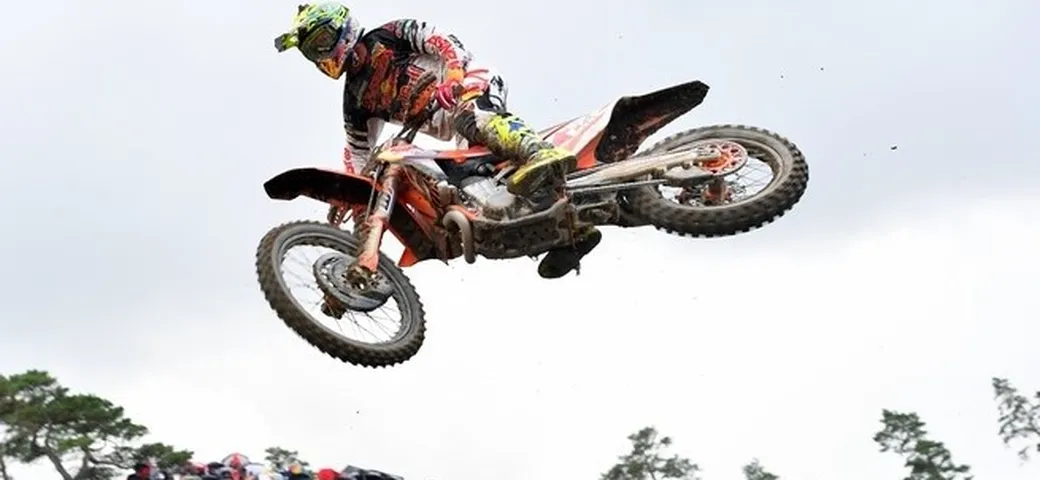 MXGP Svezia: vince Gajser, Cairoli 