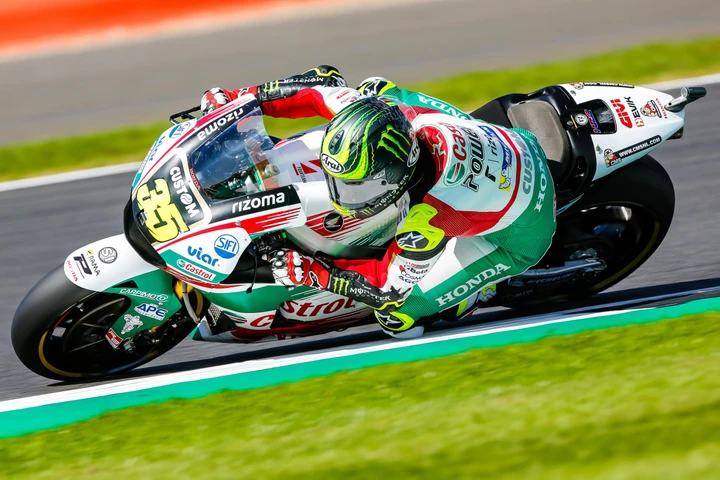 MotoGP Silverstone 2017: Cal Crutchlow il più veloce del venerdi
