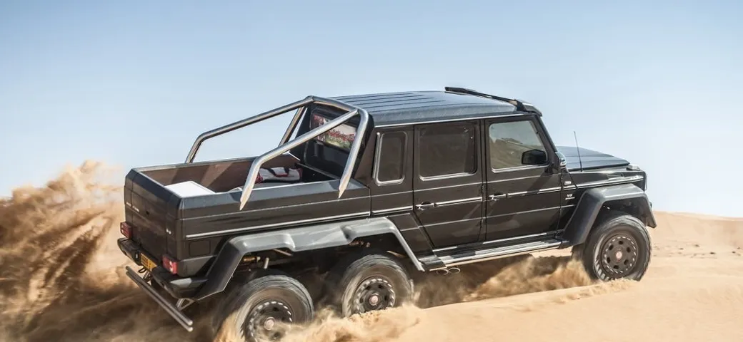 Mercedes G63 AMG 6x6: le foto nel deserto