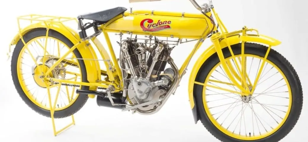 Cyclone V-Twin del 1915: record all'asta per una moto d'epoca