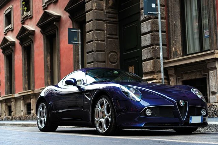 Alfa Romeo 8C Competizione: all'asta l'auto della scommessa con Marchionne