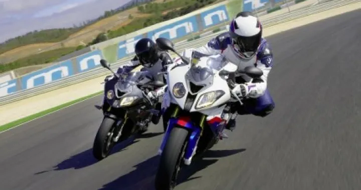 BMW Motorrad Italia debutta nella Superstock 1000 2010 con la nuova S 1000 RR