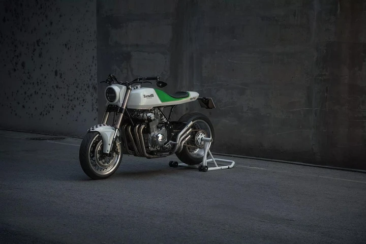 Moto Guzzi 900 Sei Sinfonia