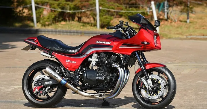 Kawasaki GPZ1100 RCM643: restomod completo firmato AC Sanctuary