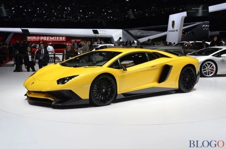 Lamborghini Aventador SV al salone di Ginevra 2015 live