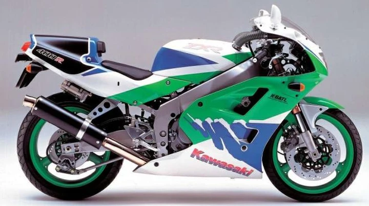 Piccole, sportive e cattive: Kawasaki ZXR 400