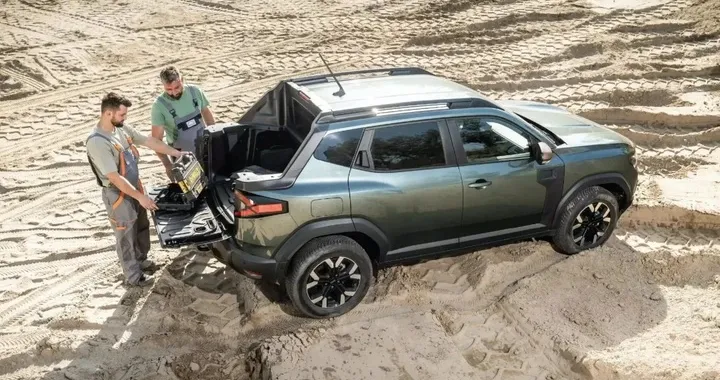 Dacia Duster diventa ancora più pratica: adesso è anche un pickup