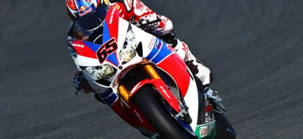 Superbike, Magny Cours: Rea primo nelle libere. 4° Sykes, 6° Biaggi, 8° Melandri