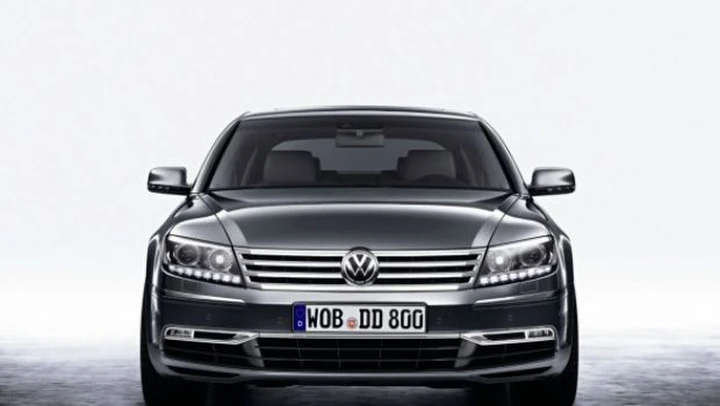 Volkswagen Phaeton: le foto ufficiali del restyling