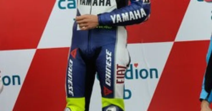 Rossi ipoteca il titolo, non la MotoGP. Stoner chiamato al "colpo d'ala"