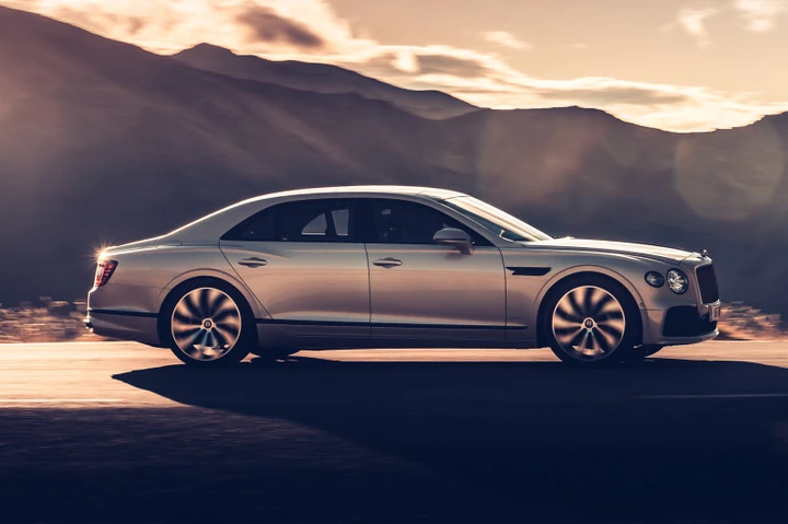 Bentley Flying Spur Blackline, la versione 'Dark'