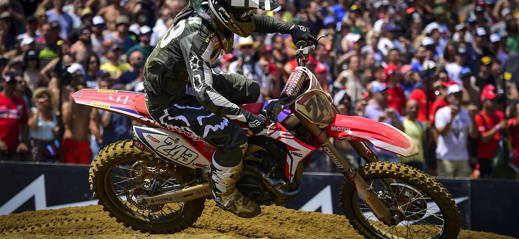 MXGP Lettonia 2019: Cairoli illude tutti in Gara-1. Gajser adesso è a +33.