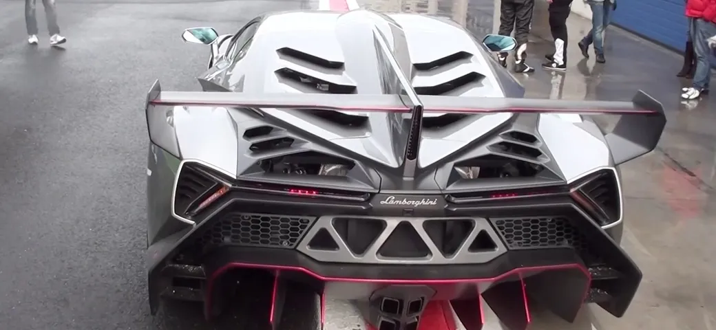 Lamborghini Veneno: il video in pista a Vallelunga