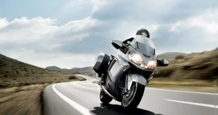 Kawasaki 1400GTR, supersport transcontinentale