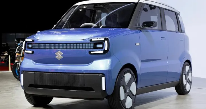 Suzuki prepara una city car elettrica, arriverà nel 2027 per sfidare Renault Twingo