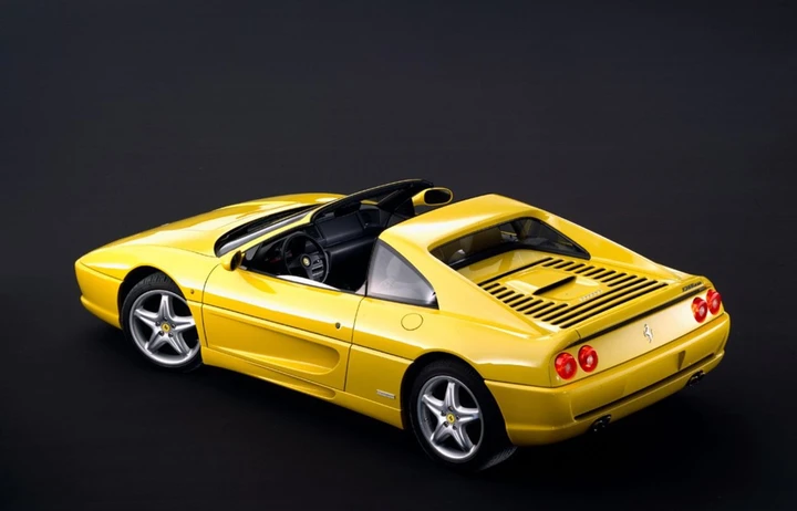 Ferrari: una nuova GT scoperta di tipo Targa