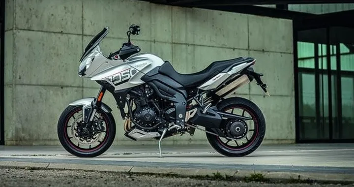 Nuova Triumph Tiger Sport 2016 pronta al lancio