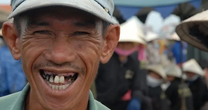 Usa: nelle foto della patente vietato sorridere