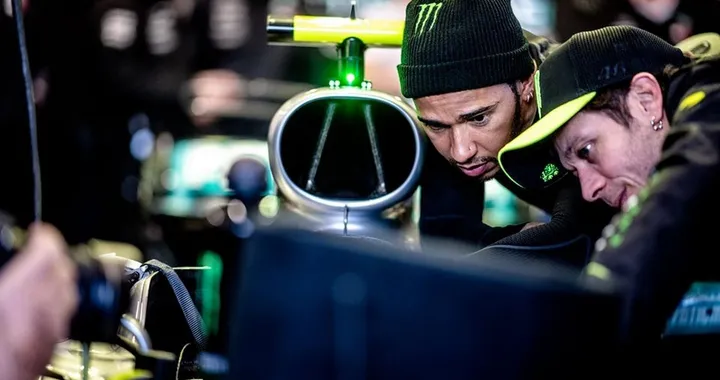 Valentino: "La Formula 1? Hamilton mi ha detto che non è ancora troppo tardi..."