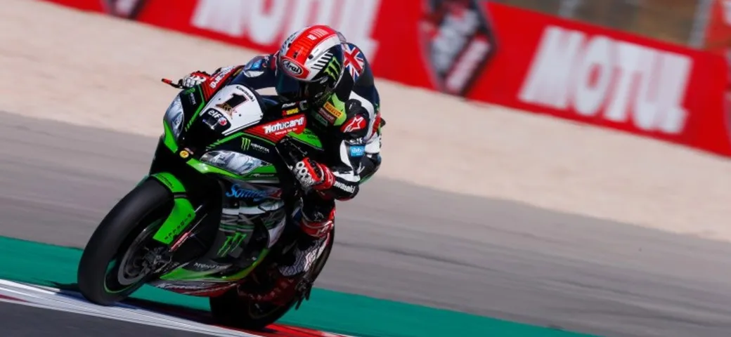 SBK: a Portimao Rea è più forte anche nei test. Sorpresa Razgatlioglu