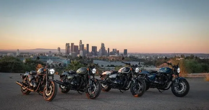 Royal Enfield ha svelato la nuova Shotgun 650