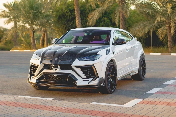 Lamborghini Urus: il tuning Mansory è decisamente vistoso