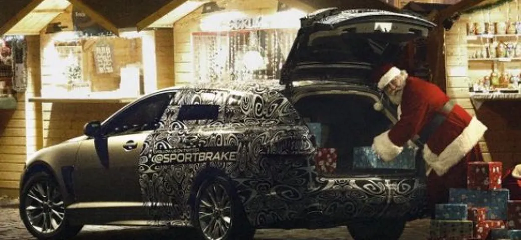 Jaguar: nuova immagine della XF Sportbrake