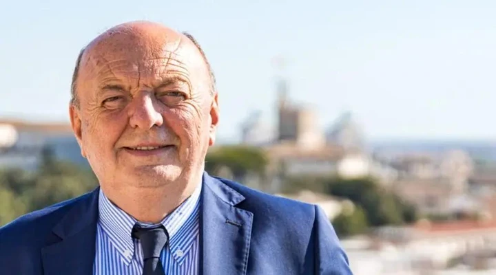 Ministro Gilberto Pichetto: ‘Non si arriverà a uno stop totale di benzina e diesel’