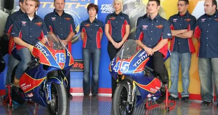 Locatelli alla presentazione del Team Toth Aprilia