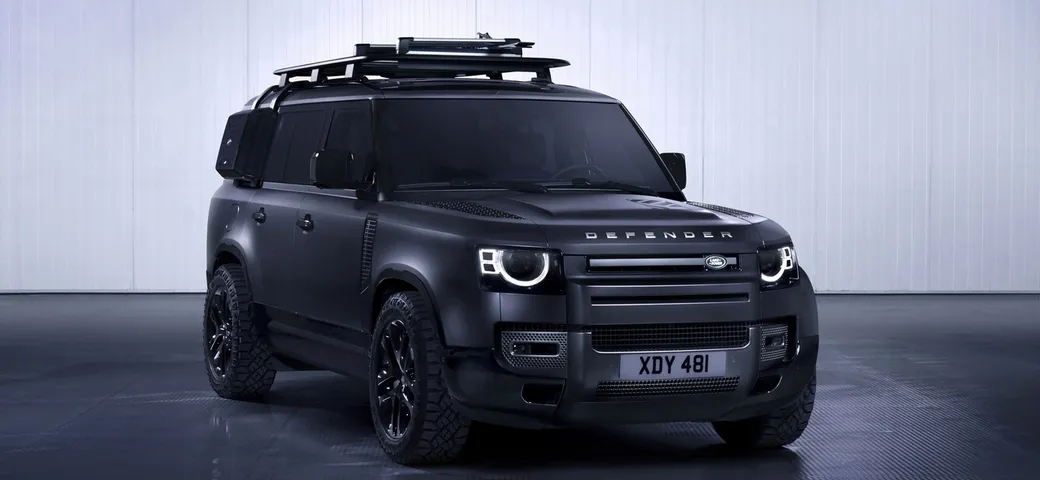 Land Rover Defender 130: svelate le versioni Outbound e V8 [FOTO]