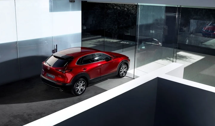 Mazda CX-30 2021: prezzi e nuovo motore e-SkyActiv X