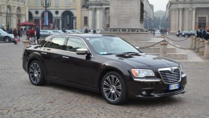 Lancia Thema: i prezzi italiani