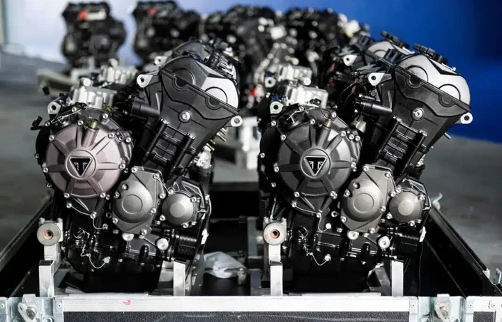 Triumph e Moto2: testati i carburanti 100% sostenibili per il 2027