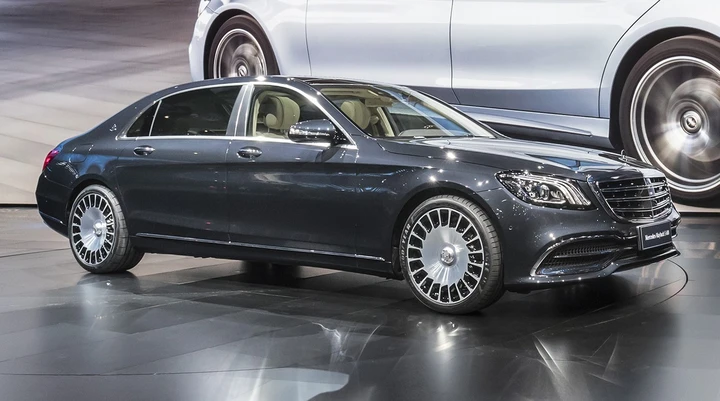 Mercedes Classe S: perché è così [Live Shanghai]