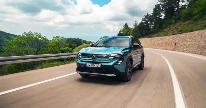 Renault Boreal debutta in Turchia con il nuovo Full Hybrid da 160 CV