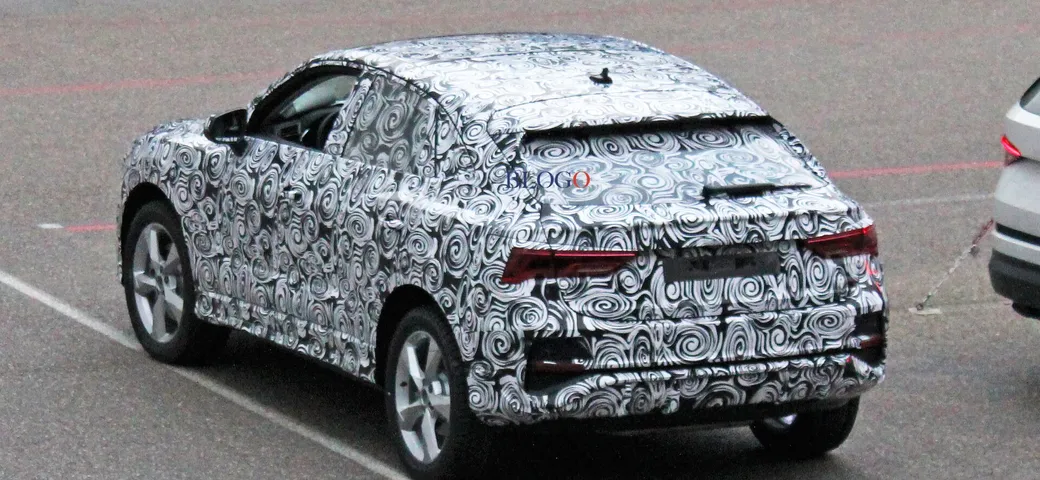 Audi Q4: foto spia del nuovo SUV coupé