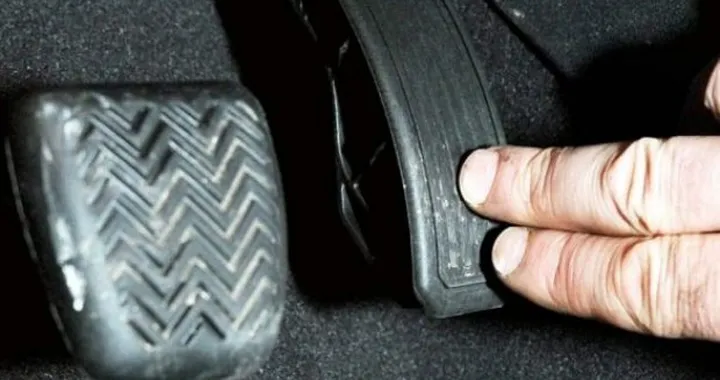 Toyota: nessun problema elettrico ha comportato il blocco del pedale dell'acceleratore