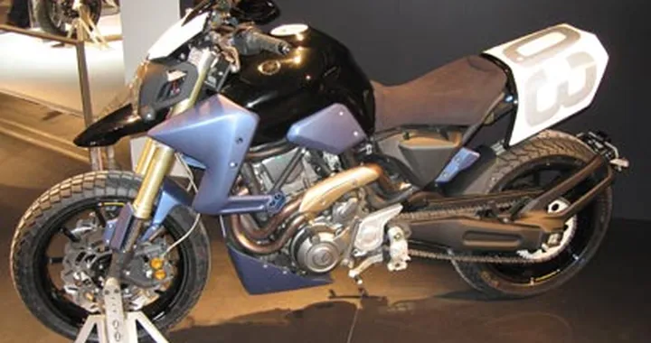 Salone Milano - Yamaha MT-03 Café Motard