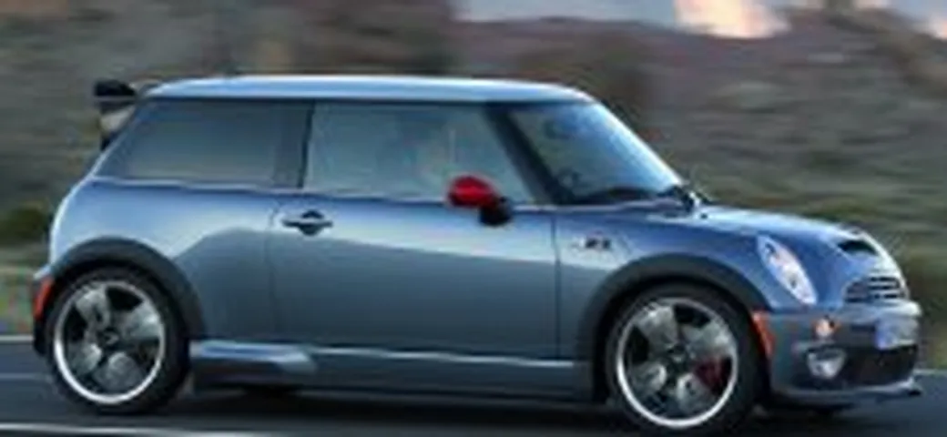 Mini Cooper S JCW GP - video e nuove foto