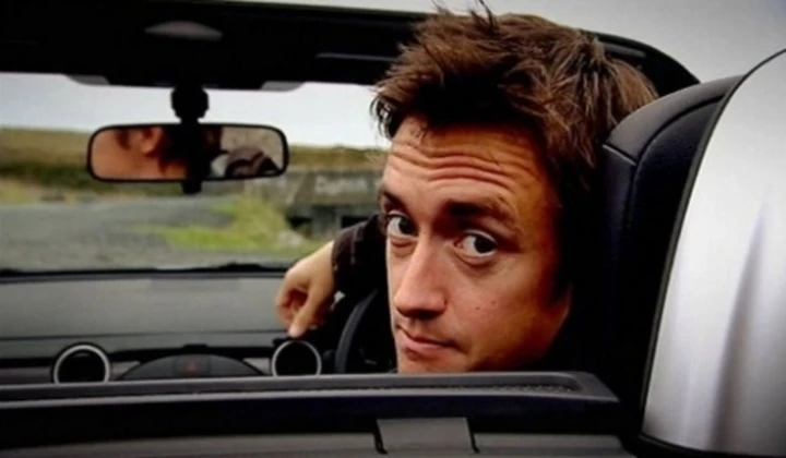 Incidente in moto per l'ex Top Gear Richard Hammond